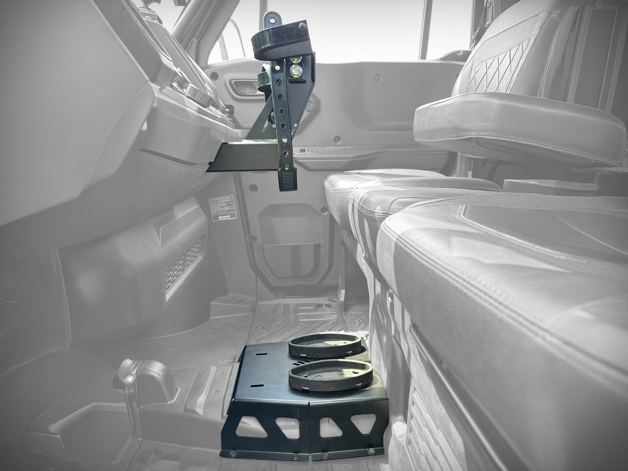 CFMOTO UForce U10 Pro Gun Mount - Center Floor Mount