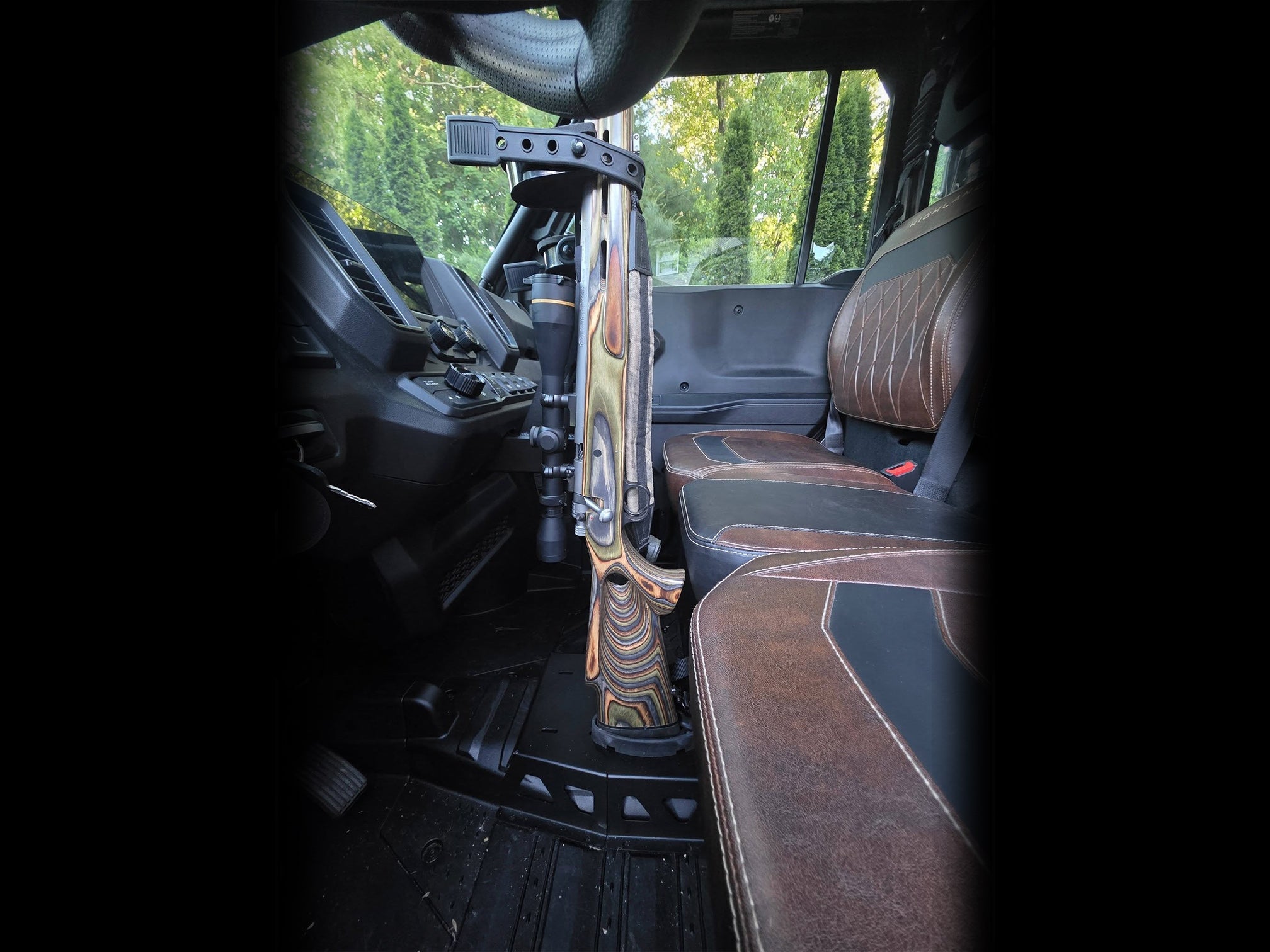 CFMOTO UForce U10 Pro Gun Mount - Center Floor Mount